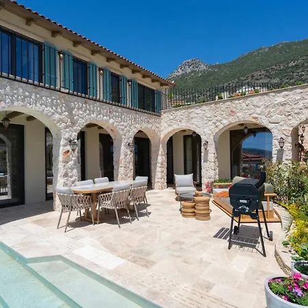 Villa Calliope, Epic Elegance Retreat *