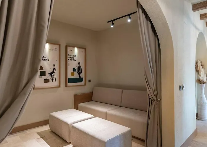 Calliope, Epic Elegance Retreat *